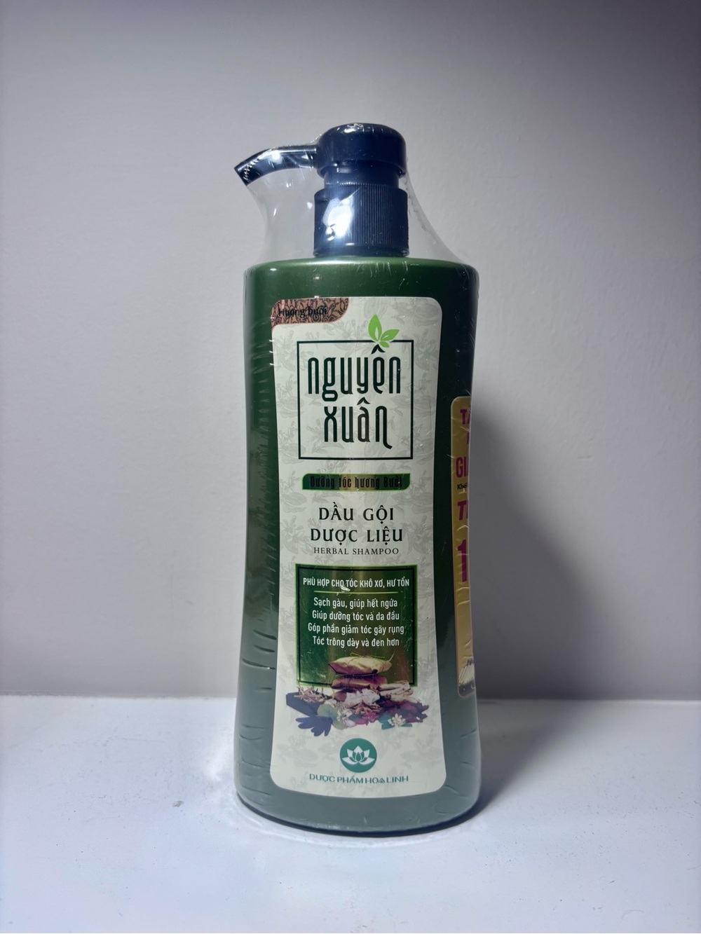 Nguyen Xuan Herbal Shampoo 520 grams New Sealed